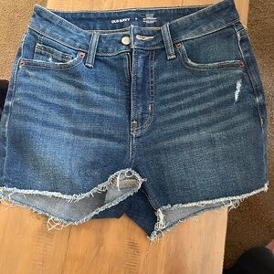 Old Navy High Rise Curvy Jean Shorts size 0 (with Tags)